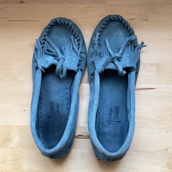 Minnetonka gray-blue suede moccasins - size 6.5 - Picture 7 of 11